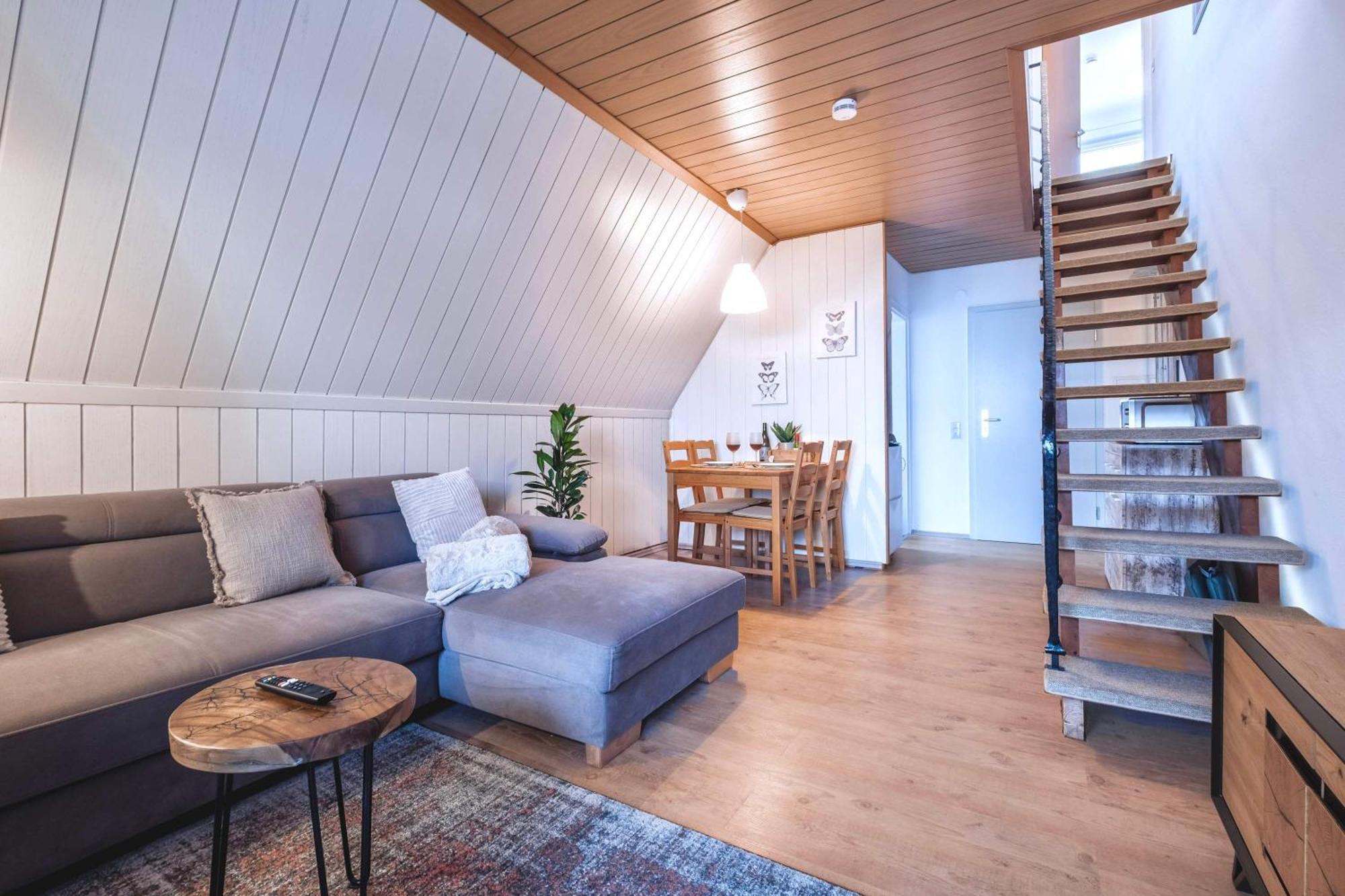 Relaxapartments Black Forest Moments - Maisonette-Wohnung Mit Sonnenbalkon, Schnelles Internet, Naehe Triberger Wasserfaelle, Fuer Bis Zu 4 Personen Schönwalde Esterno foto